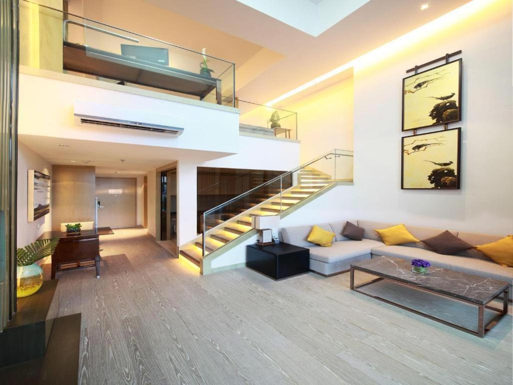 2. 화파 이그제큐티..