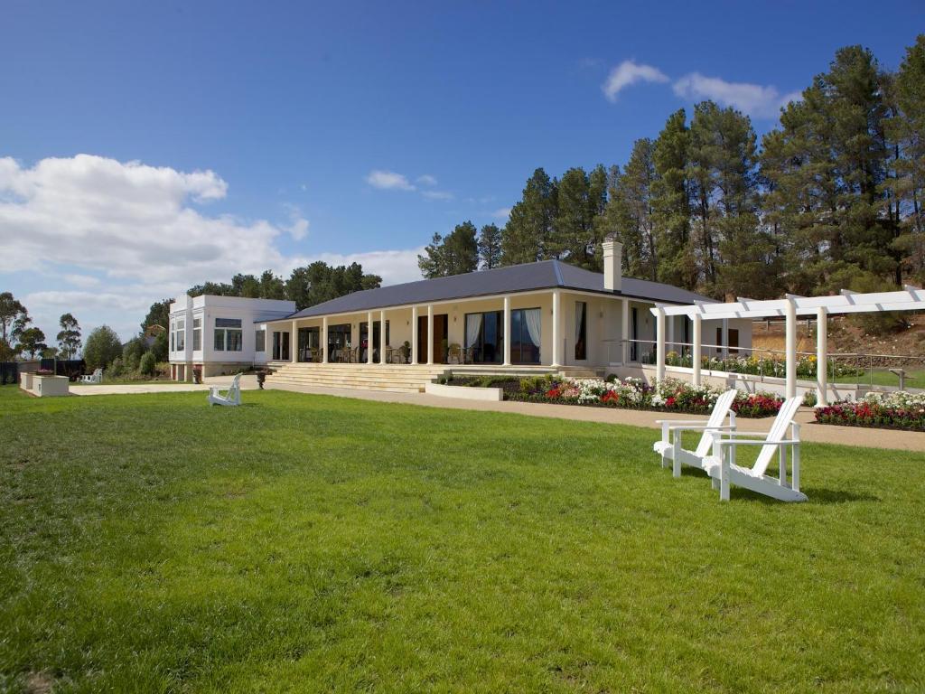 Riversdale Estate Cottages — Hotel in Hobart