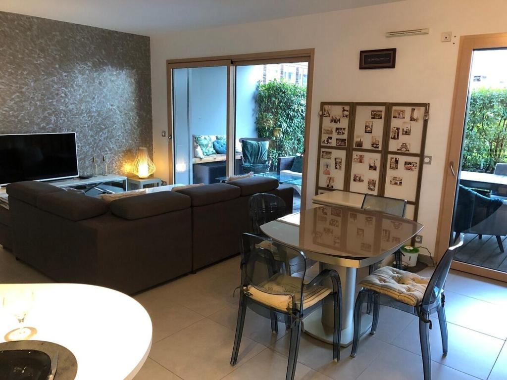Appartement T2 78 m2 le Saint Elois 1 chambre terrasse et garage - 3