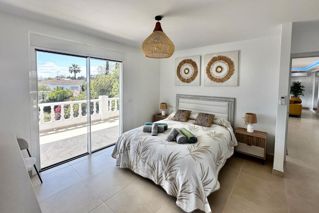 Luxury Villa - Pool - Sea Views - El Chaparral - 5