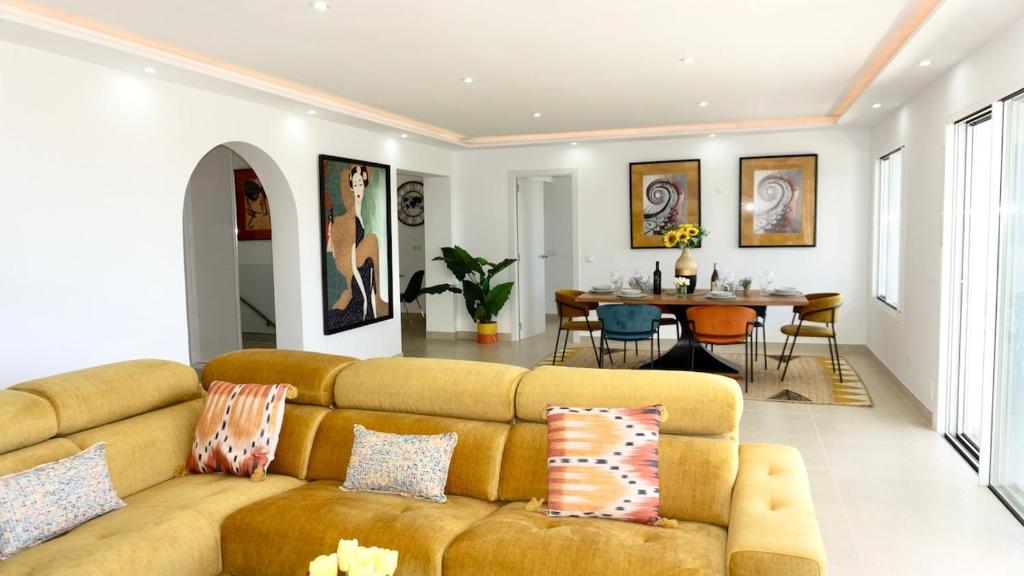 Luxury Villa - Pool - Sea Views - El Chaparral - 4