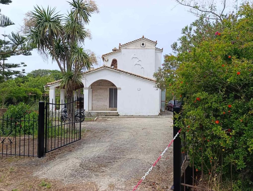 Sea and Field Retreat, Agios Georgios Pagon