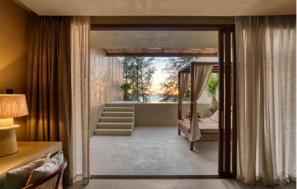 Café del Mar Phuket - Suite & Penthouse, Kamala pláž