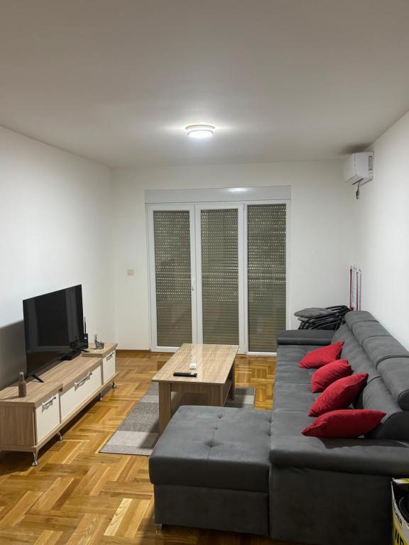 SKY Apartment, Budva