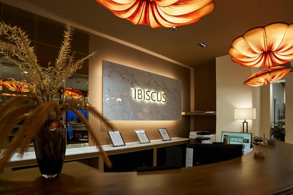 Ibiscus Corfu Hotel — Hotel building in Roda, Ionian Islands