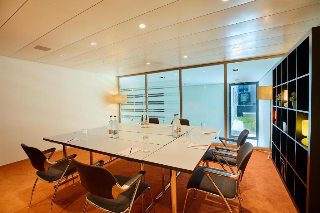 Săli de conferințe / săli de festivități