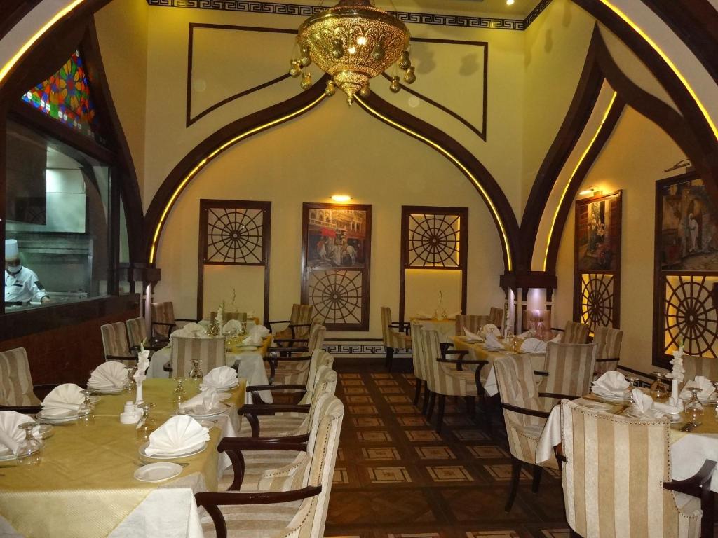 Restaurant, Faletti's Hotel Lahore in Lahore