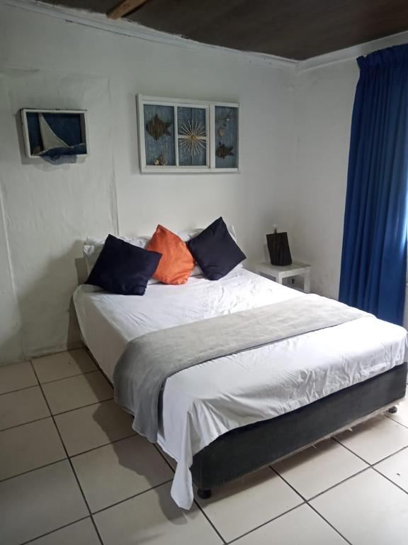 Eagles Nest hostel plus self catering private units