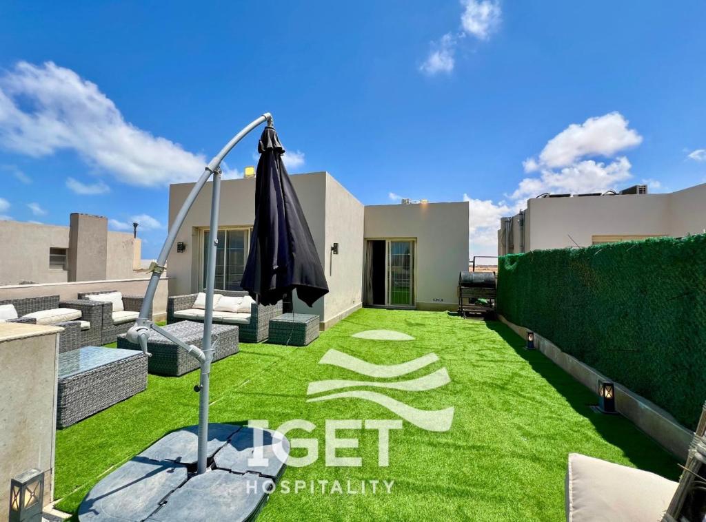 upper chalet with roof in hacienda bay جنيور شاليه فى هاسيندا باى بروف exh5, El Alamein