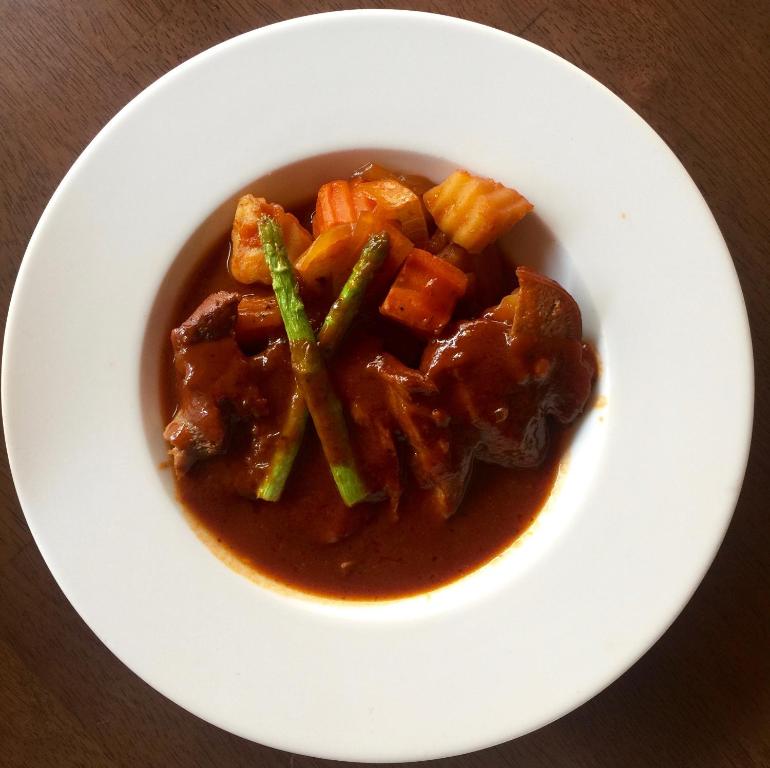 อาหารและเครื่องดื่ม