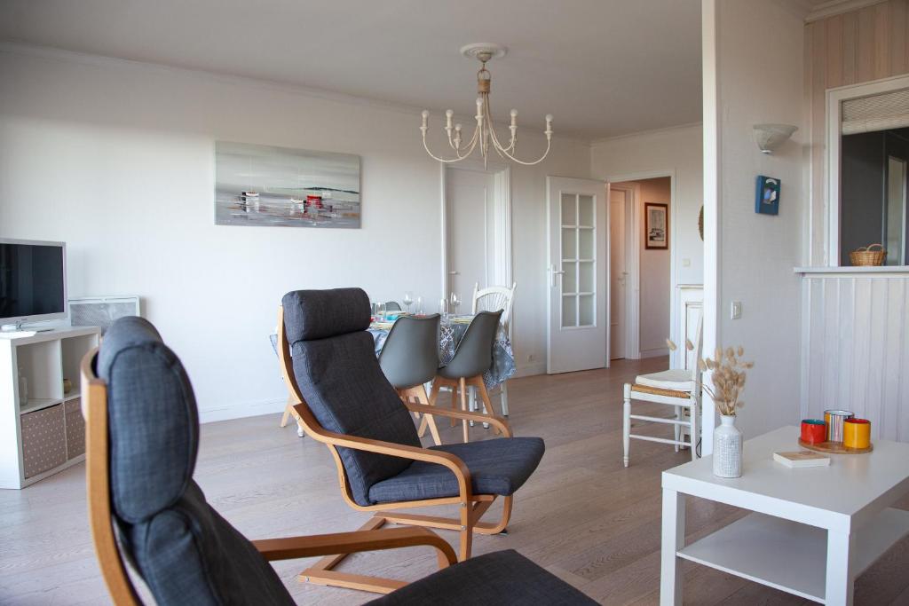Spacieux Appartement Vue Pins-Tout à Pied-Résidence Le Manégore - 5