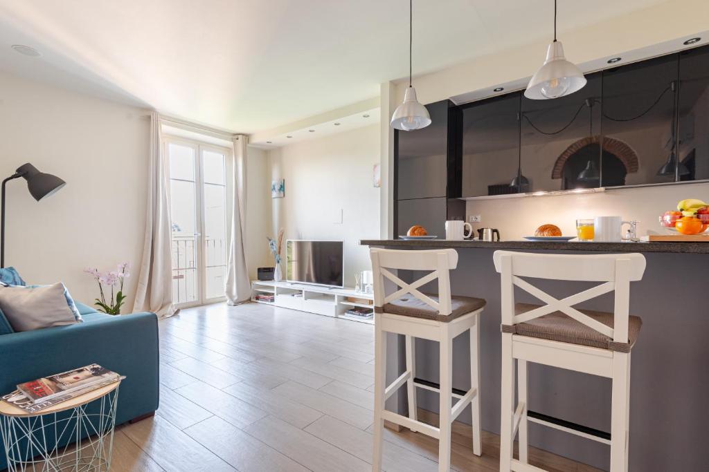 Casa fronte stazione, 300mt dal Centro, Free Parking, Lucca