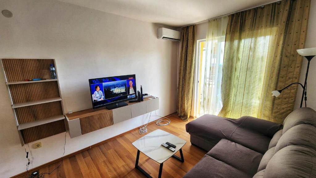 Montenegro, Bečići - 2