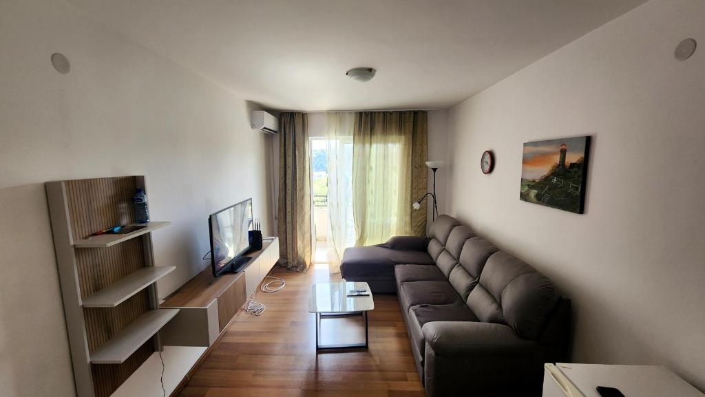 Montenegro, Bečići - 3