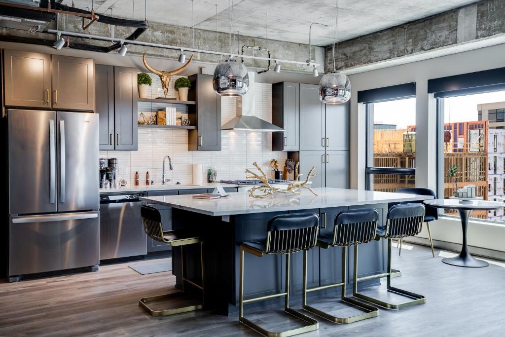 Sable 501 - Luxury Two Story Loft, Minneapolis