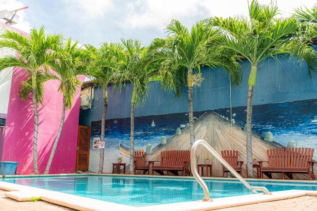 The Ritz Hostel, Willemstad