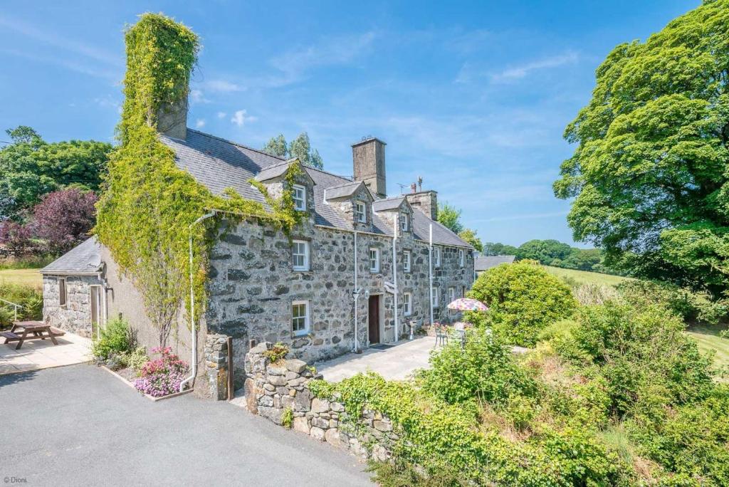 Bwthyn-Betws, Dolbenmaen