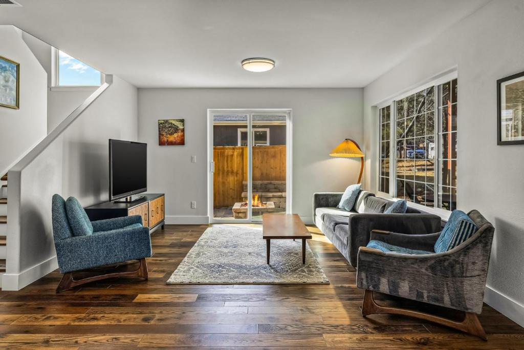 The Bend Basecamp, Bend