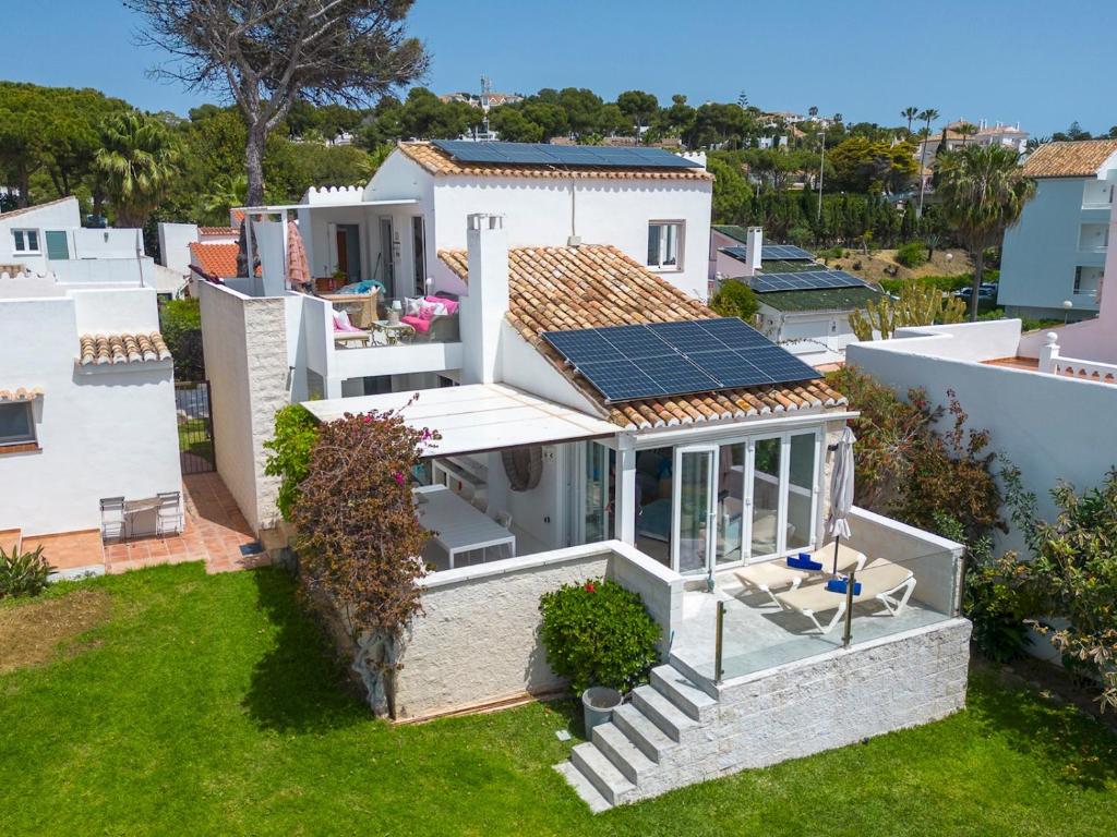 Pass the Keys Beautiful beachside retreat Mijas Costa - 5