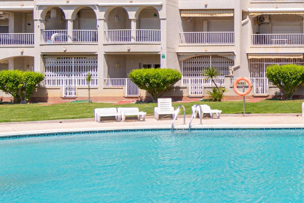 1009 Apartamento planta baja con vista al lago homeselectspain - 1