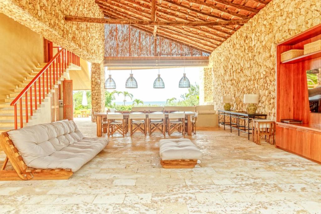 Exclusive 4BR Beach House in Tierra Bomba - 4