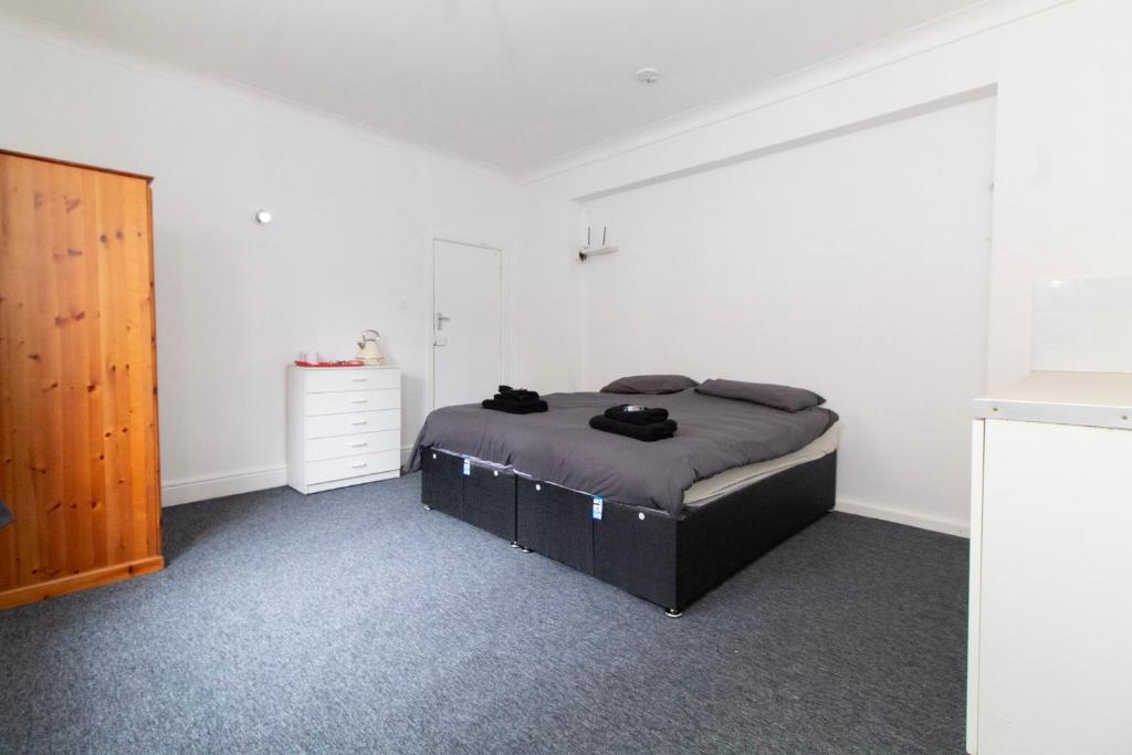 Pebbles Guest House Room 1, Southampton