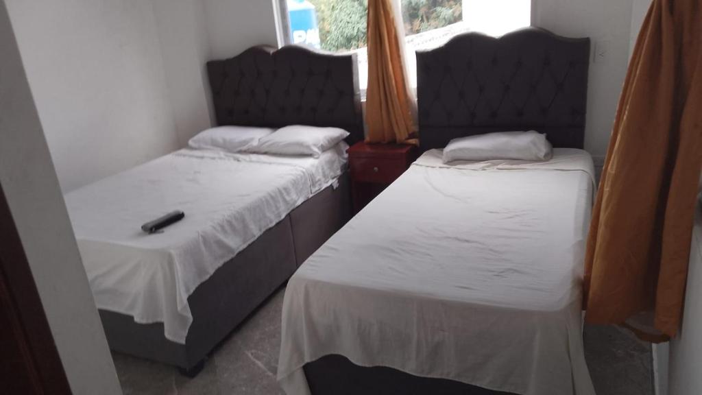 Hotel Brisas del Salazar Villeta - 5