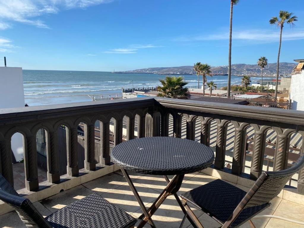 Beach house, Private Pool, Location 10 - 1