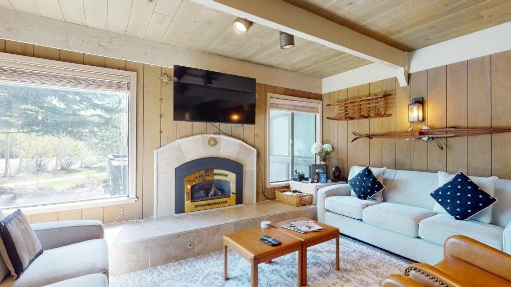 Villager Condo 1235, Sun Valley