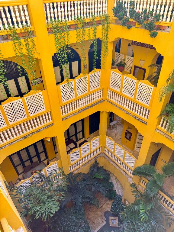 by Calamari Homes - El Porvenir 306 walled city - 4