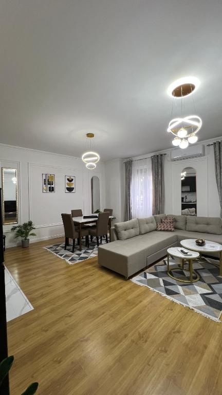 Bulevar Mostar Old Bridge, Mostar