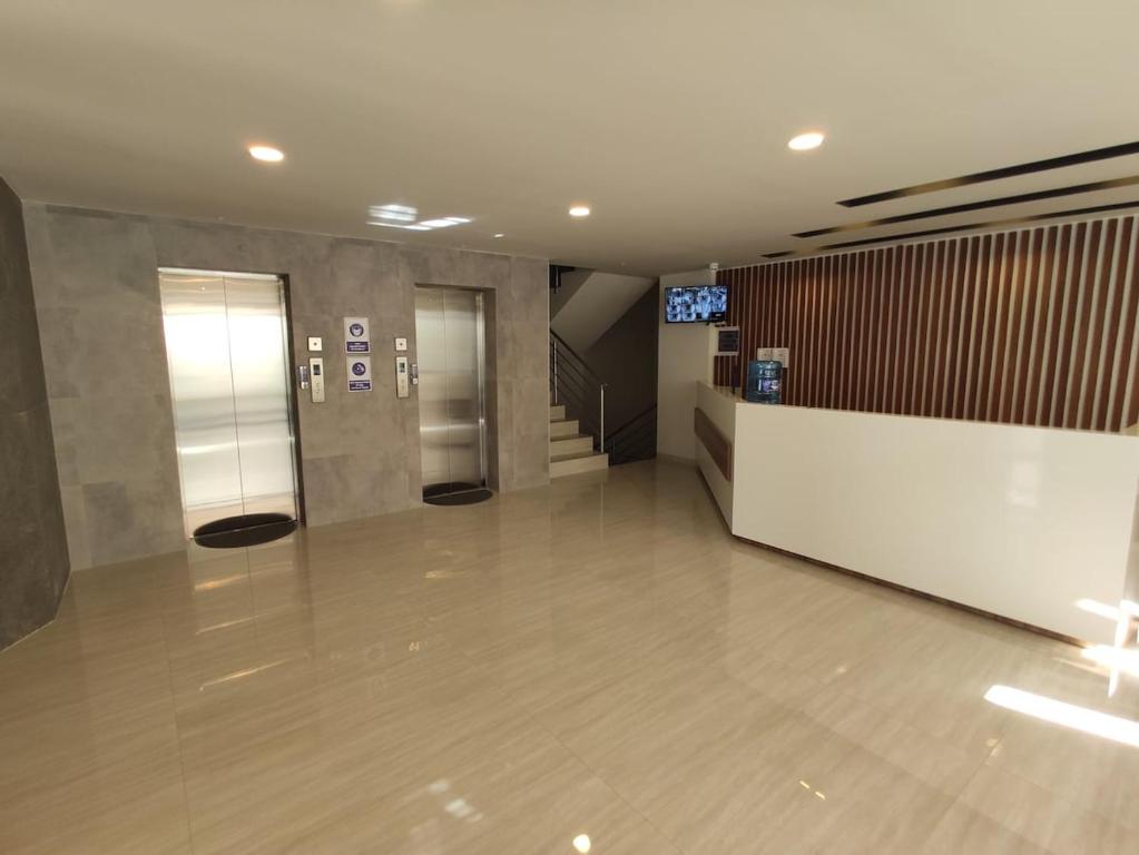 Único, Selecto y precioso departamento Ave Paraíso - 3