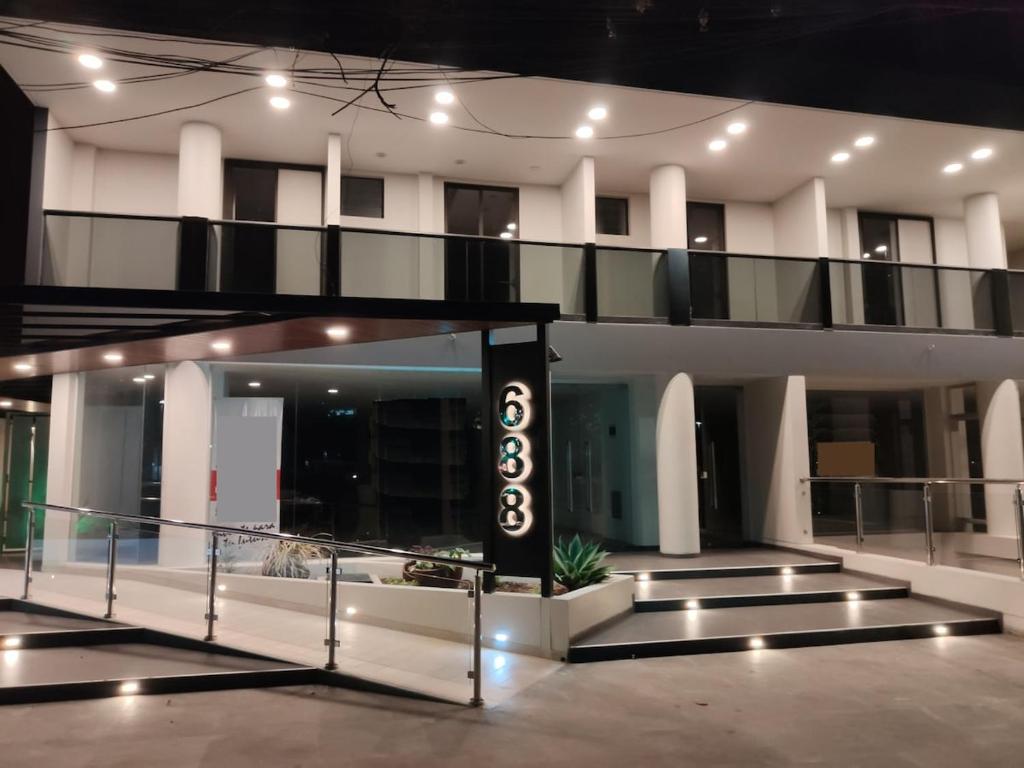 Único, Selecto y precioso departamento Ave Paraíso - 4