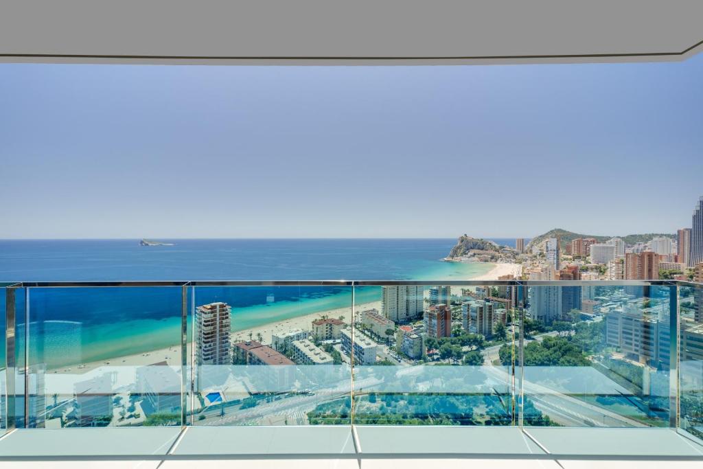 Sunset Drive 122 by Costa Activa Rentals, Benidorm