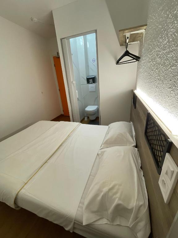 HOTEL THANIA Sète Frontignan - 5