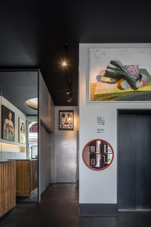 フロント・ロビー