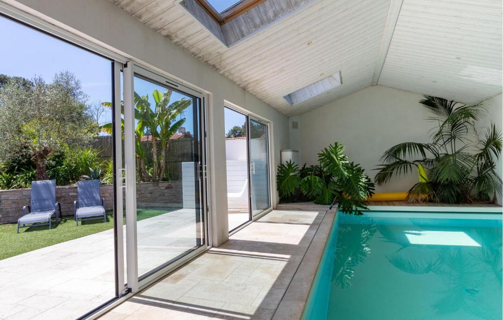 Lovely Home In Saint Jean De Monts - 2