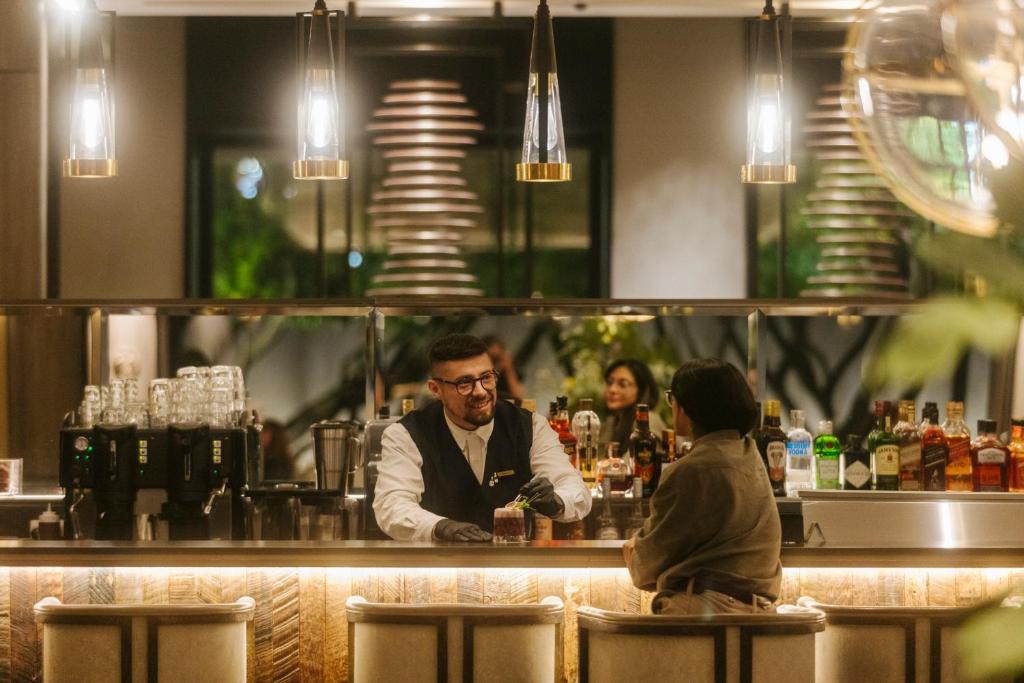 Bar/ Salón