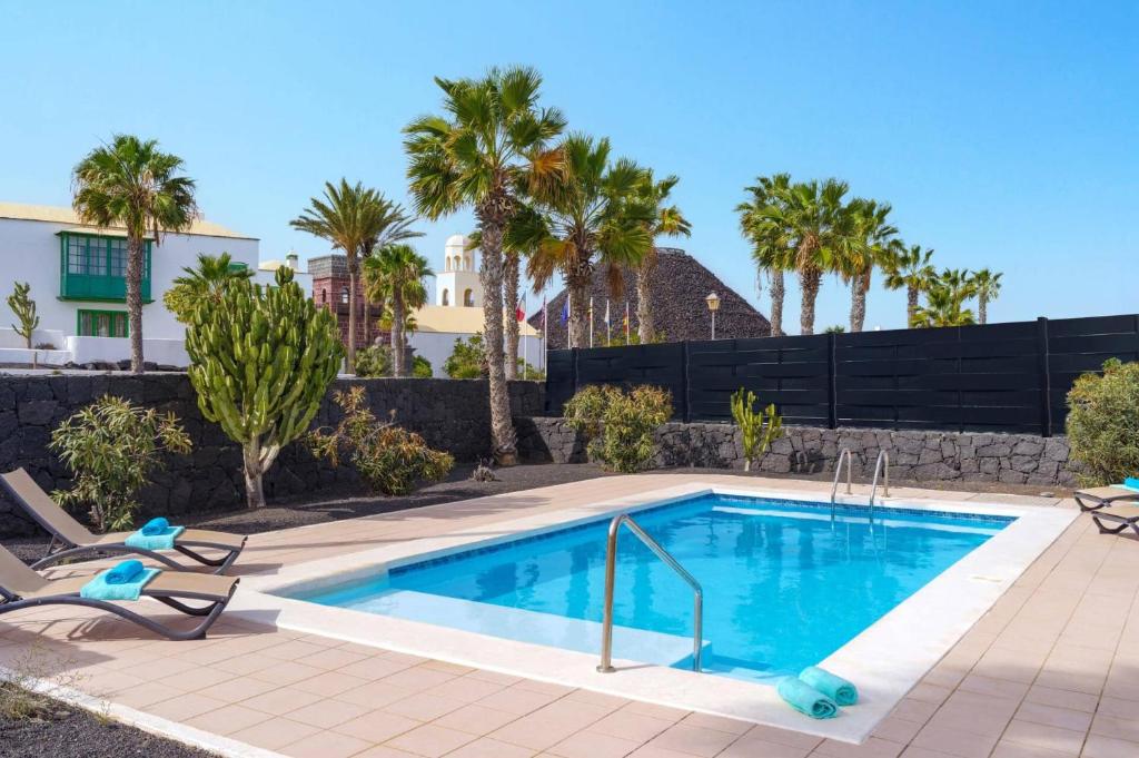 Villa Seasol 1 by Villa Plus - 2