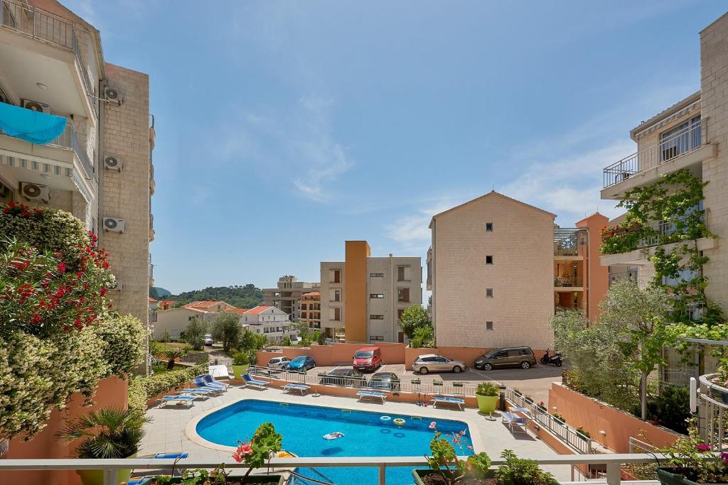 Summer Apartment with pool - 2