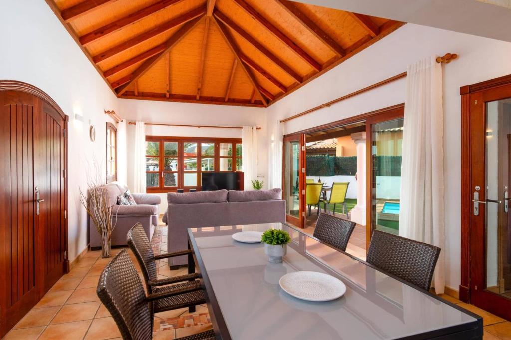 Villa Feliz Mar by Villa Plus - 4