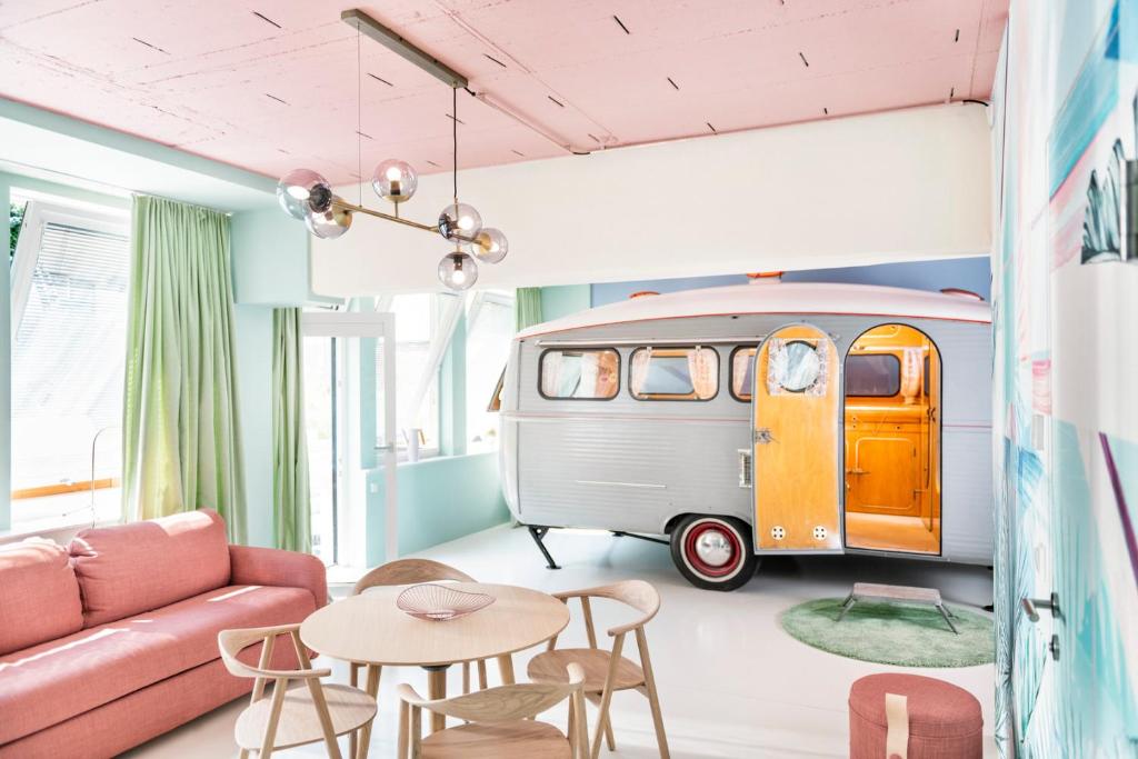 Caravan Design Loft - Noor Stay, Štýrský Hradec