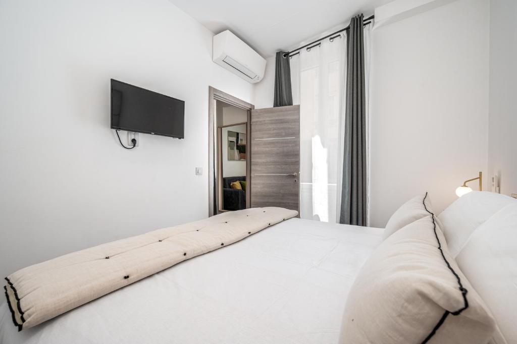 IMHOST -Cannes Centre Rue Hoche Palais - Croisette plage - 5