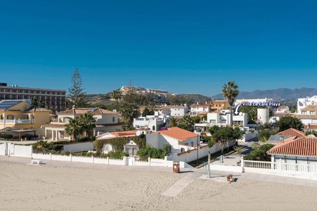 Villa La Cala Playa by Villa Plus - 3
