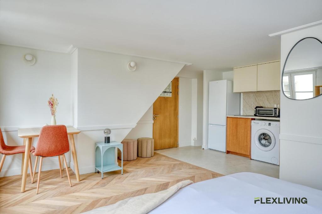 Beautiful Studio - Chauchat - Flexliving - 5