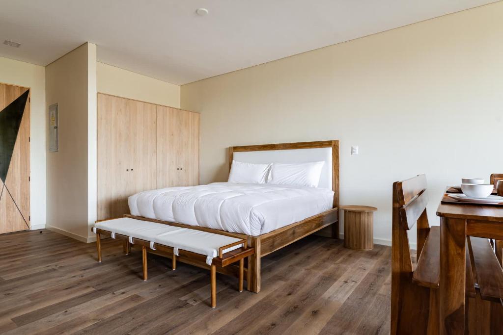 Spacious Apartment with Balcony, El Zonte