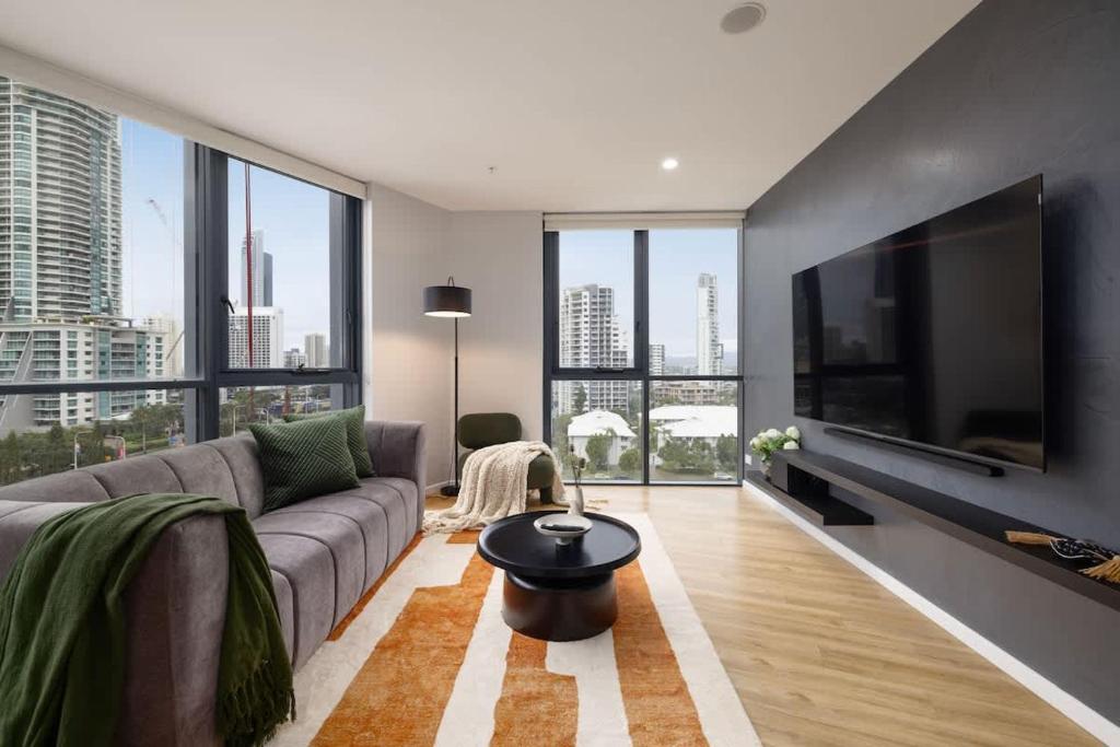Ruby Tower 1BR Luxury walk to Beach & Cavill Ave, Gold Coast