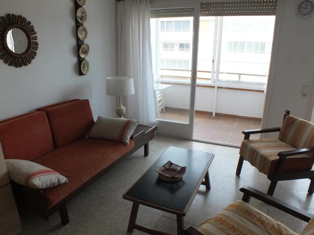 Apartamento en Roses: Terraza, Piscina, 6 Pers. - ES-204-74 - 3