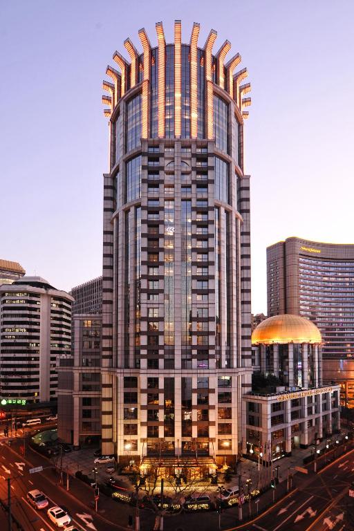 Central Hotel
