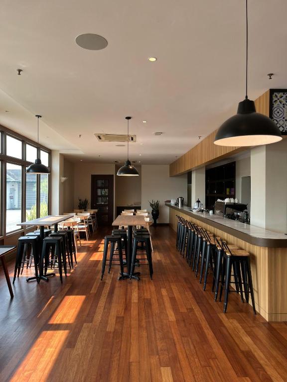 โรงแรมจูน เคแอลไอเอ แอโรโพลิส (แอร์พอร์ตโฮเต็ล) (Tune Hotel KLIA Aeropolis (Airport Hotel))